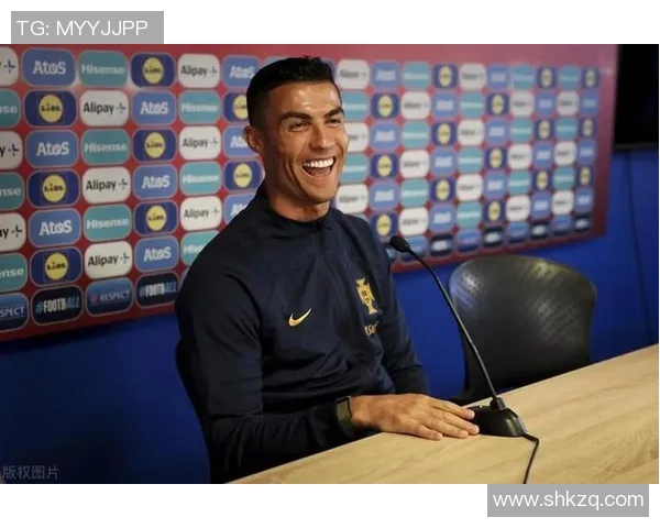 外国足球明星展现超凡实力的背后故事与成就解析